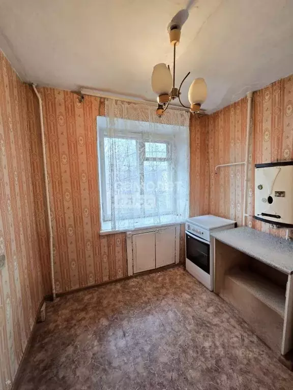3-к кв. Башкортостан, Мелеуз 32-й мкр, 28 (57.0 м) - Фото 1