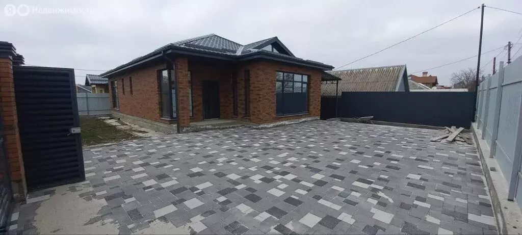 Дом в Ставрополь, улица Парижской Коммуны, 28 (120 м) - Фото 1