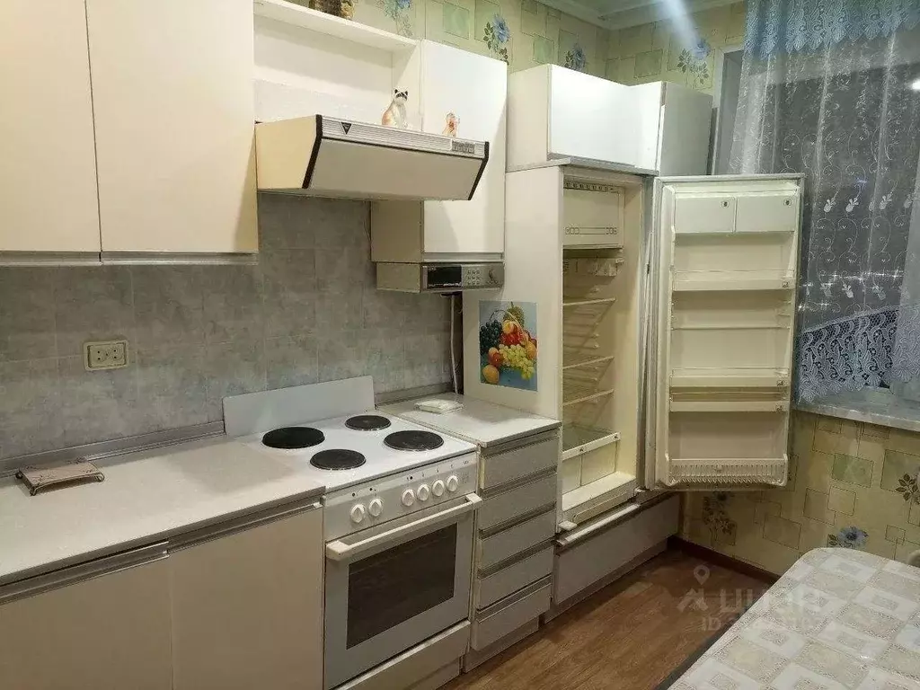 4-к кв. Белгородская область, Старый Оскол Буденного мкр, 8 (79.8 м) - Фото 0