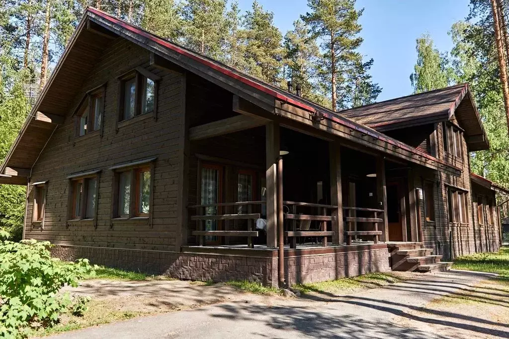 Дом в Ленинградская область, Выборгский район, Рощино пгт ул. ... - Фото 0