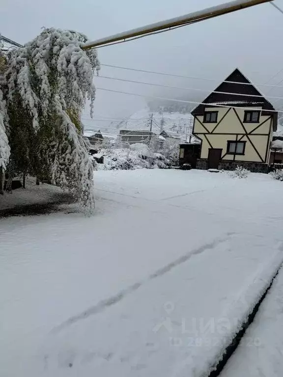 Дом в Кабардино-Балкария, Эльбрусский район, с. Терскол ул. ... - Фото 0