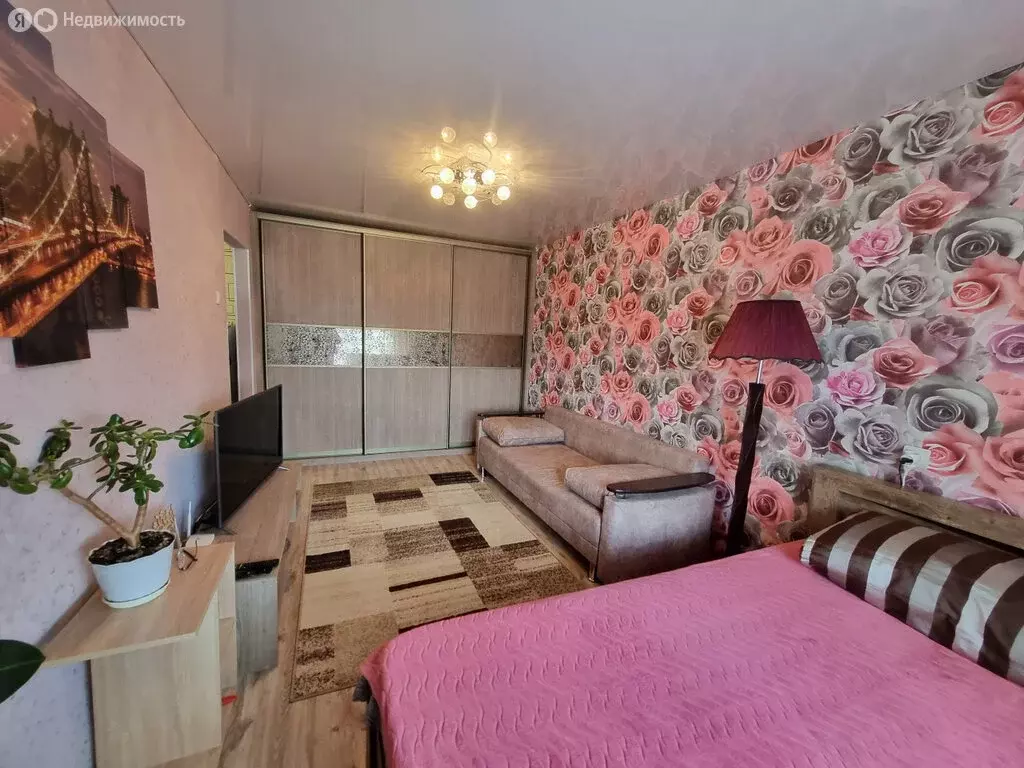 1-комнатная квартира: Кировград, улица Декабристов, 6А (29.6 м) - Фото 0