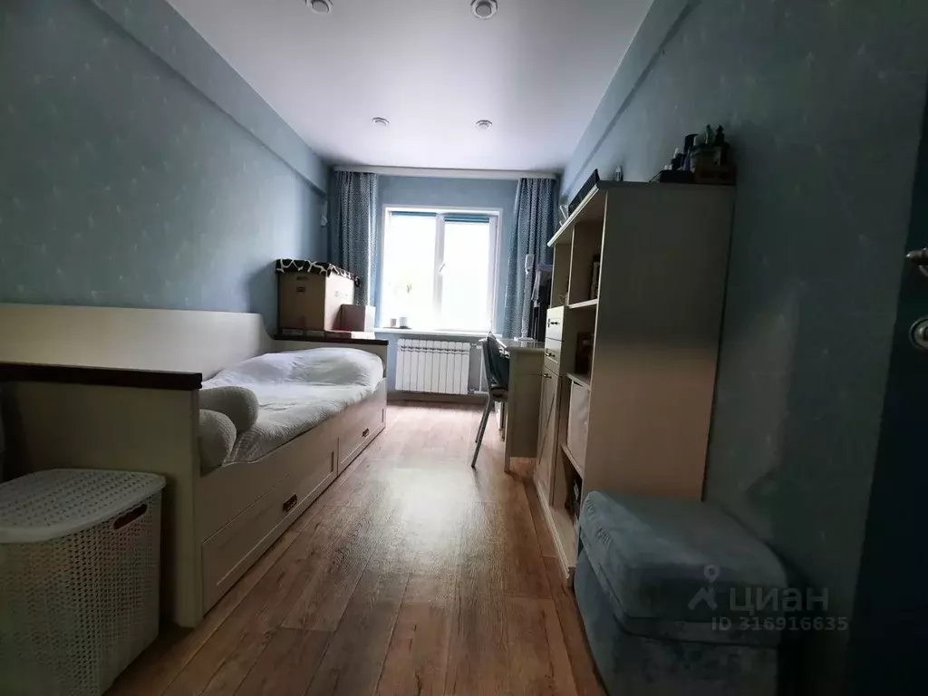 3-к кв. Волгоградская область, Волгоград ул. Маршала Еременко, 88 ... - Фото 0
