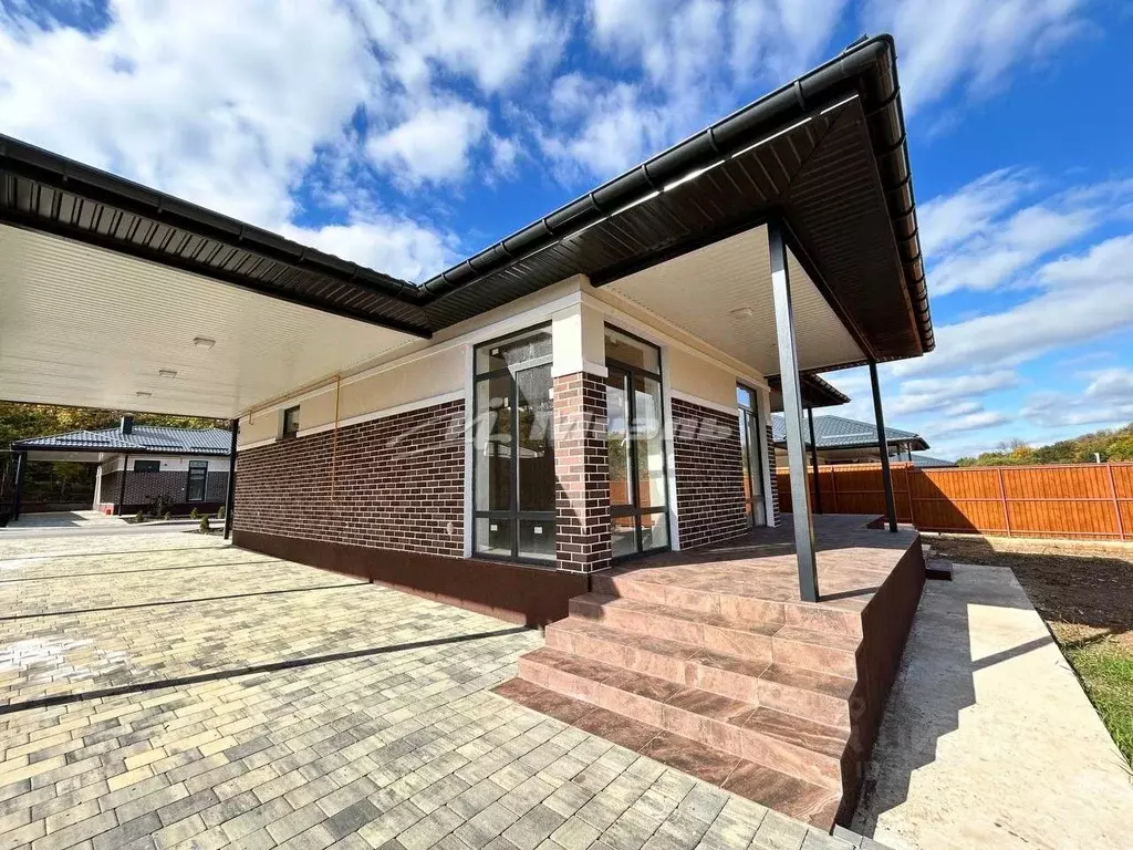 Дом в Крым, Симферопольский район, Добровское с/пос, с. Краснолесье  ... - Фото 1