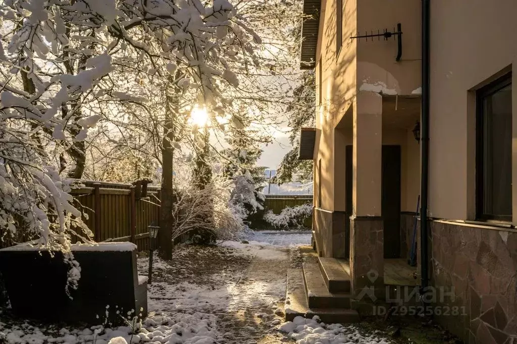 Дом в Ленинградская область, Приозерский район, Петровское с/пос, пос. ... - Фото 2