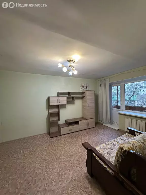 1-комнатная квартира: Екатеринбург, улица Лукиных, 10 (32 м) - Фото 1