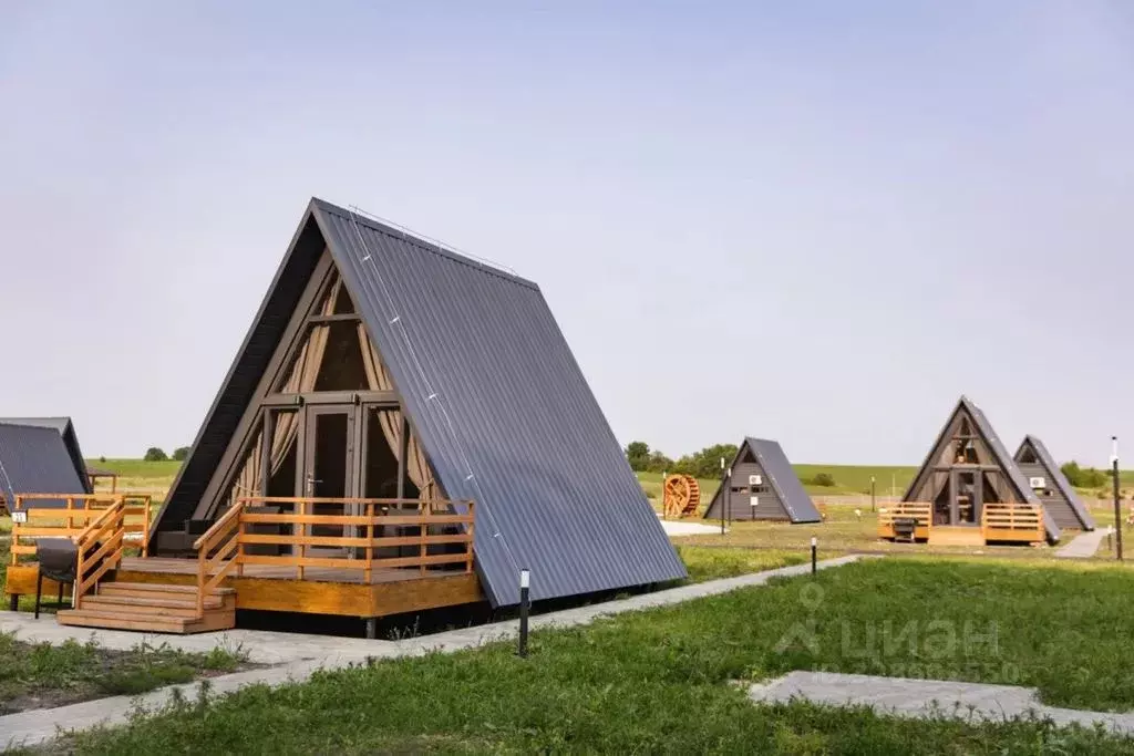 Дом в Курская область, Пристенский район, Котовский сельсовет, с. ... - Фото 2