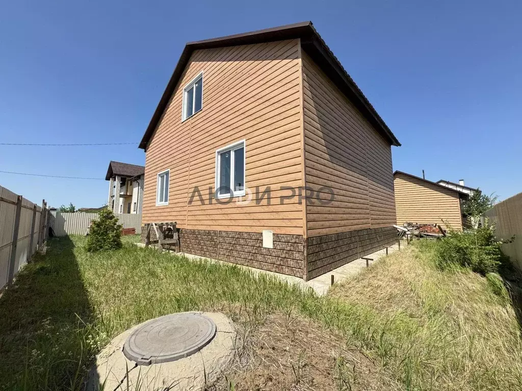 Дом в Саратовская область, Энгельсский район, Красноярское ... - Фото 1