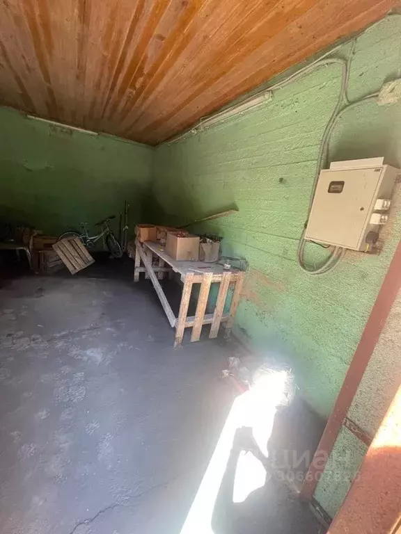 Гараж в Ленинградская область, Луга  (30 м) - Фото 0