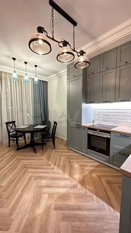 2-к. квартира, 74 м, 1/8 эт. - Фото 0
