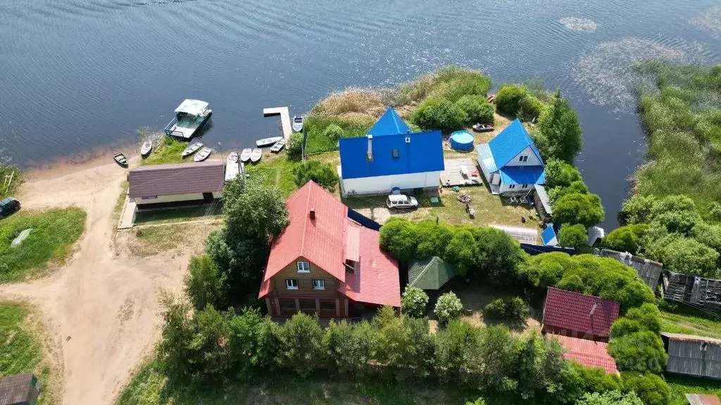 Дом в Тверская область, Осташковский муниципальный округ, д. Заплавье  ... - Фото 1