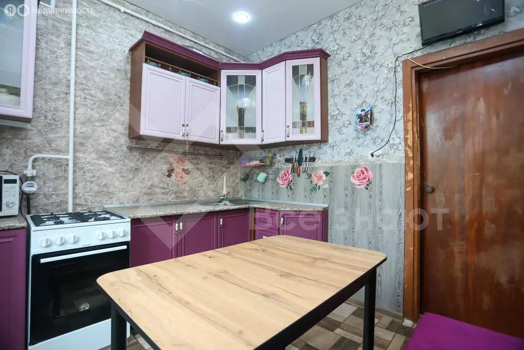 2-комнатная квартира: Челябинск, улица Сталеваров, 37 (60 м) - Фото 1