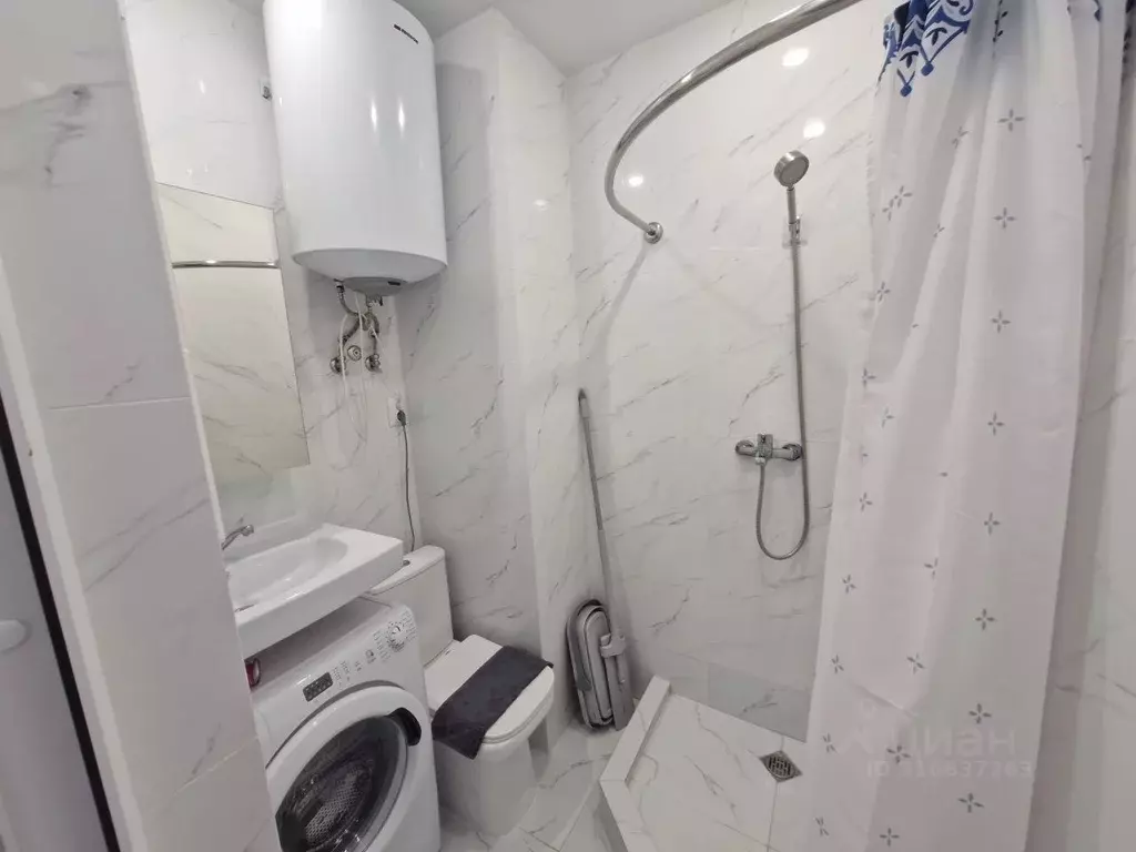 1-к кв. Краснодарский край, Сочи ул. Яна Фабрициуса, 64/3 (30.0 м) - Фото 0