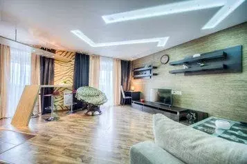 2-к кв. Челябинская область, Челябинск ул. Сони Кривой, 26 (109.0 м) - Фото 0