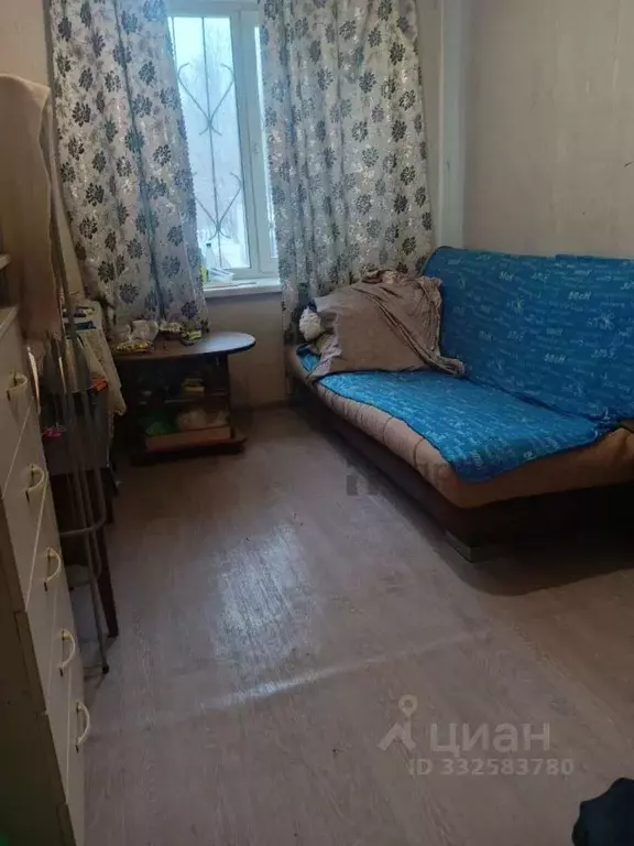 Комната Челябинская область, Челябинск ул. Комарова, 112а (10.0 м) - Фото 1