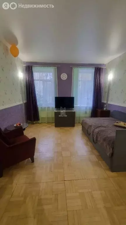 3-комнатная квартира: Санкт-Петербург, 16-я линия Васильевского ... - Фото 2