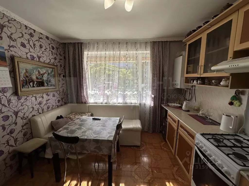 4-к кв. Новгородская область, Боровичи пер. Новоселецкий, 1 (64.6 м) - Фото 1