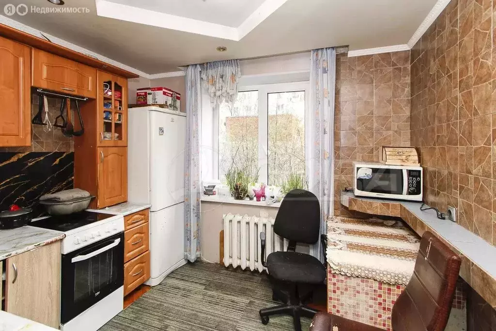 2-комнатная квартира: Тюмень, Уральская улица, 74 (50 м) - Фото 1