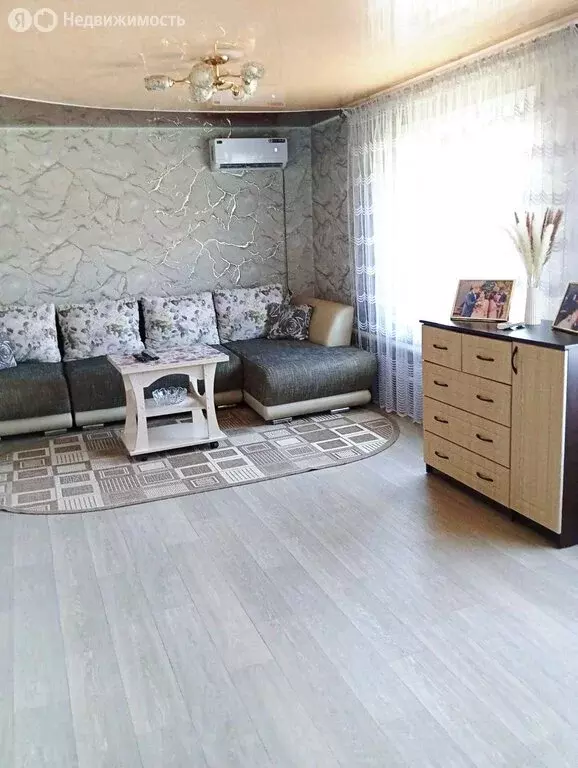 Дом в Ленинск-Кузнецкий, улица Красный Лог, 102 (72 м) - Фото 1
