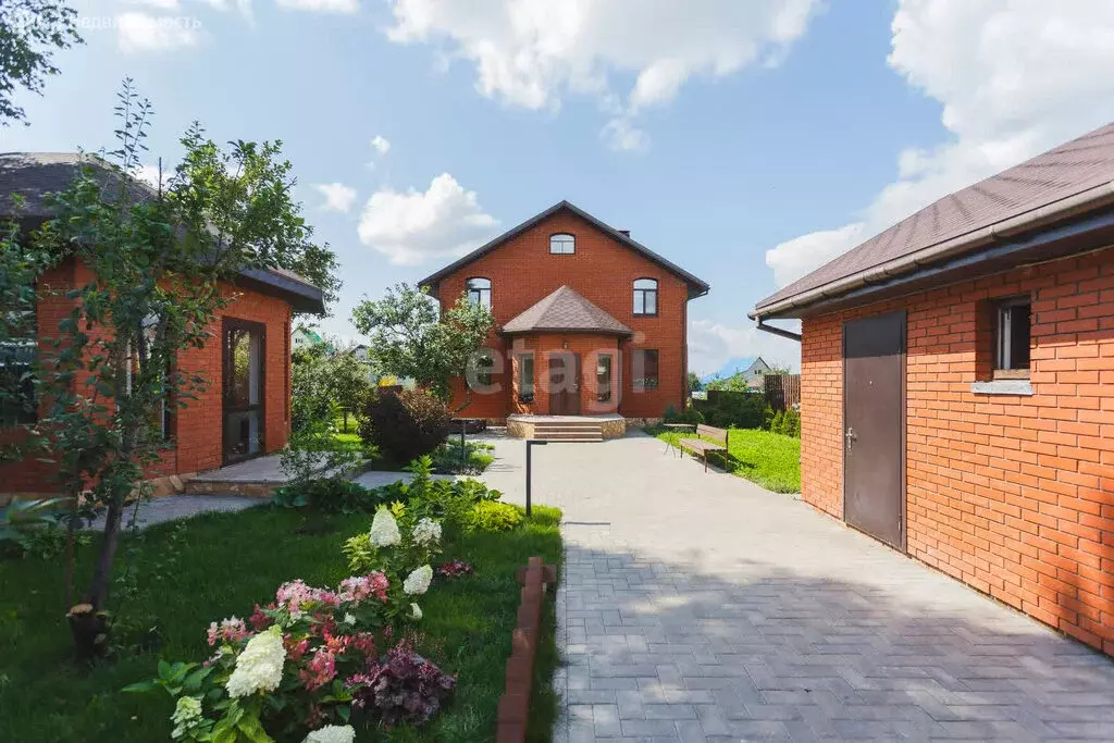 Дом в деревня Зинино, Строительная улица (175 м) - Фото 1