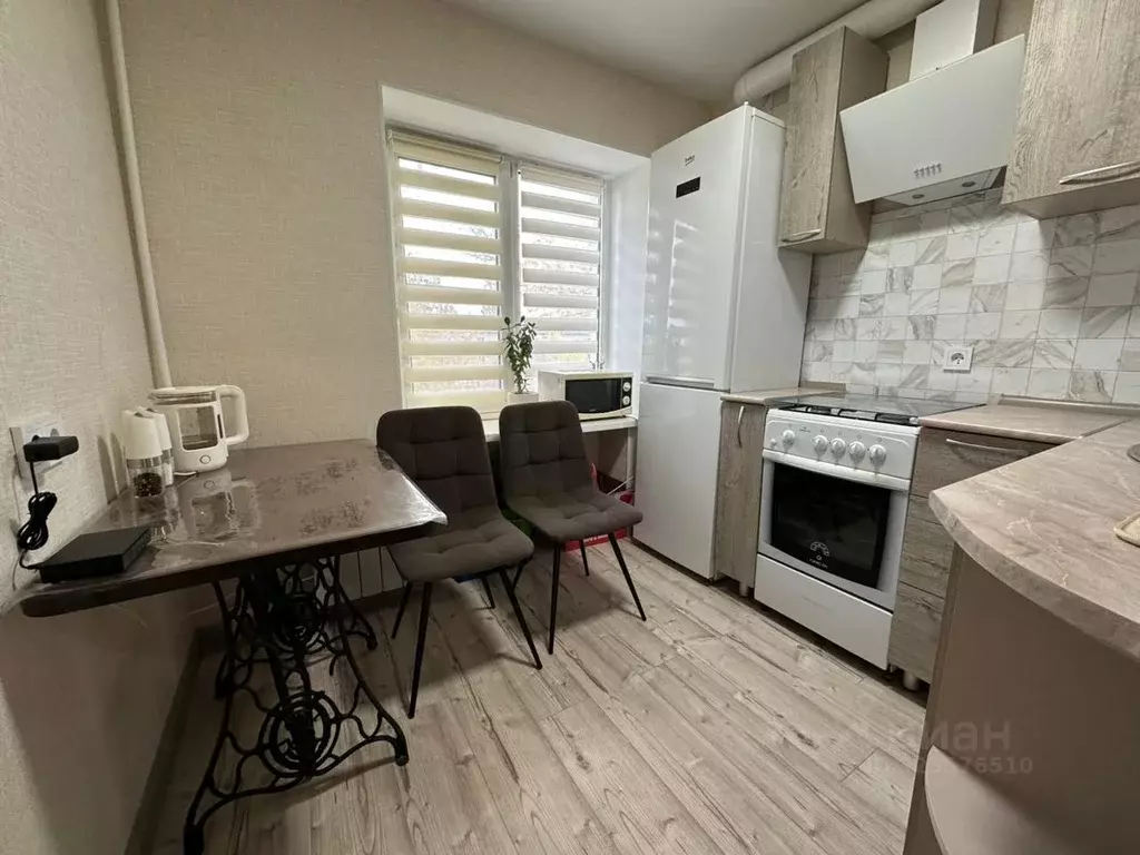 1-к кв. Волгоградская область, Волгоград ул. 64-й Армии, 2 (30.0 м) - Фото 1