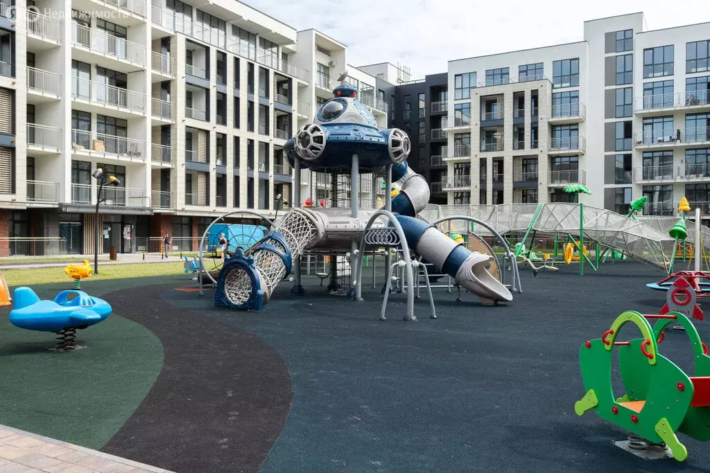 3-комнатная квартира: Зеленоградск, улица Гагарина, 87 (108 м) - Фото 1