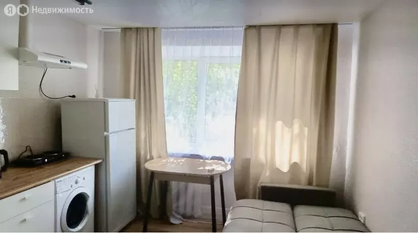 Квартира-студия: Уфа, улица Братьев Кадомцевых, 12 (14 м) - Фото 1