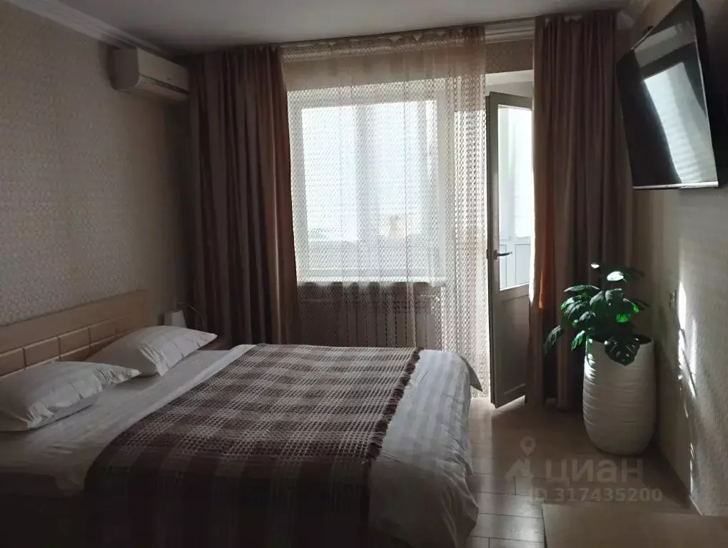 2-к кв. Крым, Симферополь ул. Гагарина, 21 (45.0 м) - Фото 1