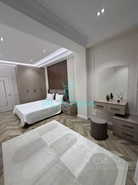 3-к кв. Татарстан, Казань ул. Шаляпина, 32 (85.0 м) - Фото 0