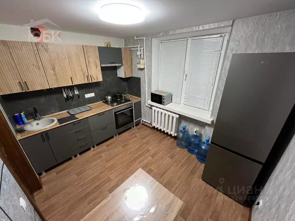 3-к кв. Крым, Евпатория ул. Имени 60-летия Октября, 28 (65.0 м) - Фото 1