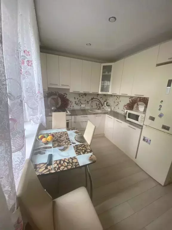 1-к. квартира, 37 м, 6/10 эт. - Фото 1