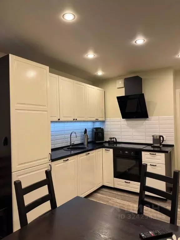 2-к кв. Московская область, Красногорск городской округ, Путилково пгт ... - Фото 1