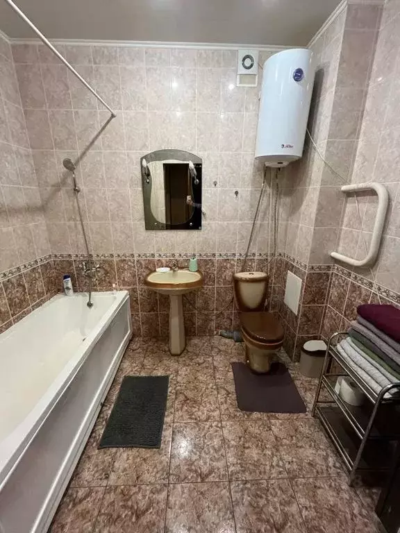 2-к кв. Татарстан, Казань Чистопольская ул., 72 (70.0 м) - Фото 0