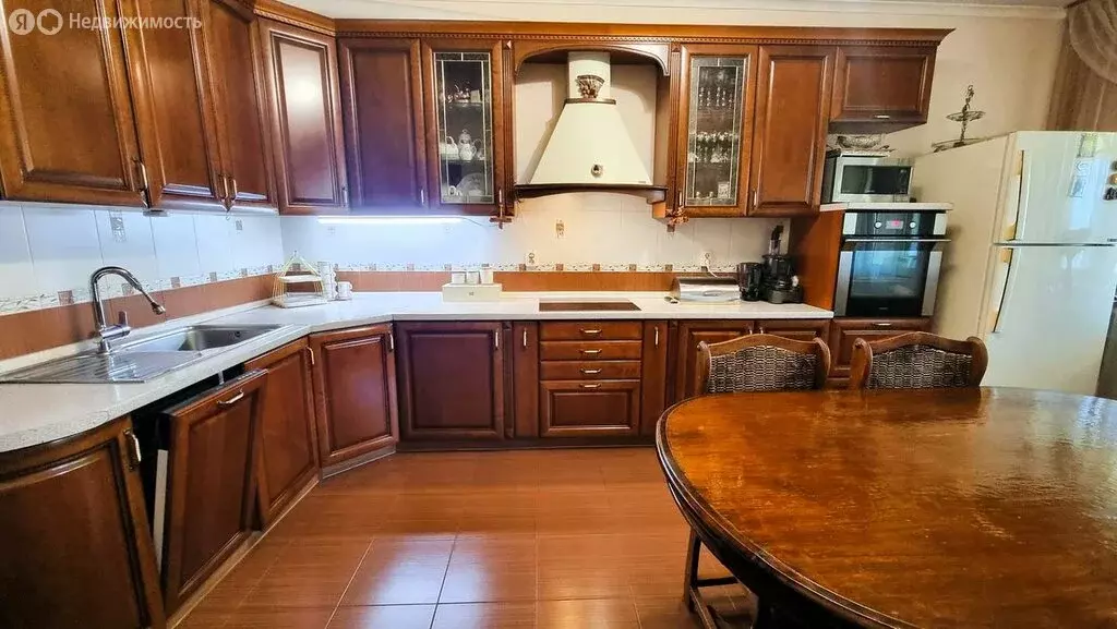 4-комнатная квартира: Астрахань, улица Савушкина, 4к1 (160.8 м) - Фото 1