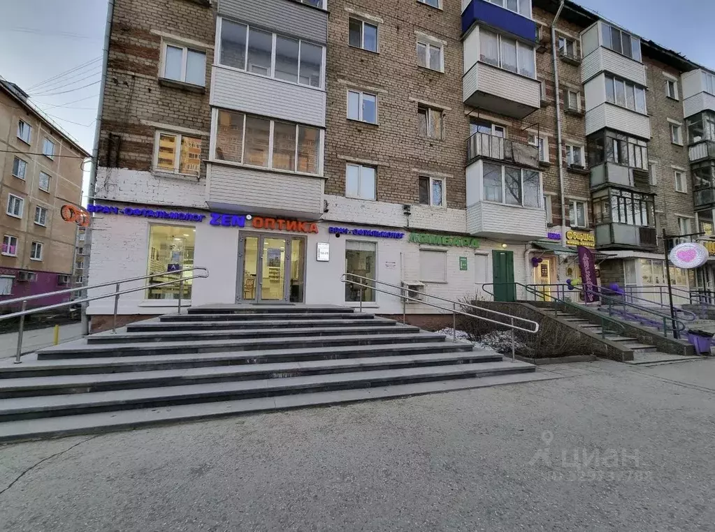 Помещение свободного назначения в Пермский край, Пермь ул. Мира, 64 ... - Фото 1