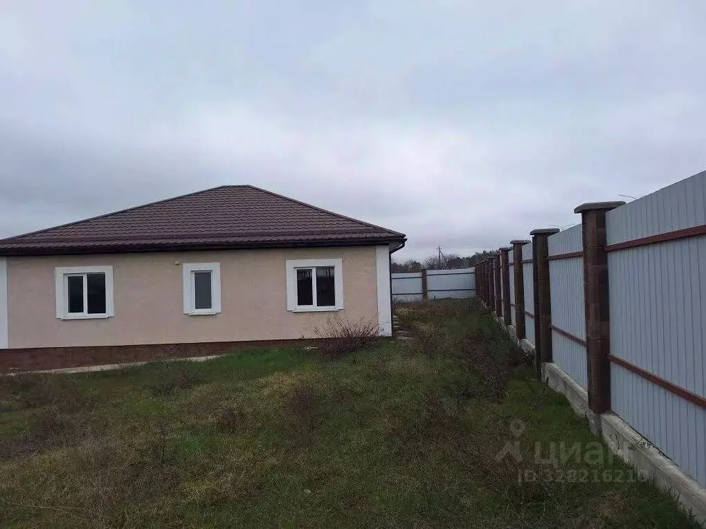 Дом в Крым, Симферопольский район, Перовское с/пос, Дубки 2 массив  ... - Фото 1