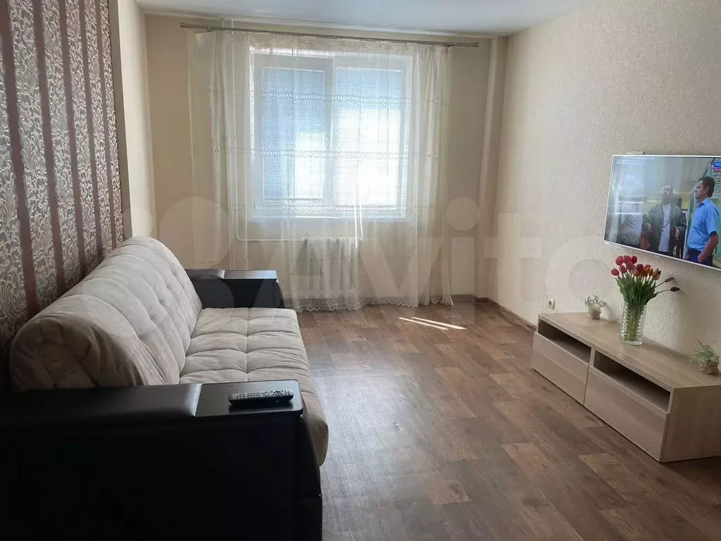1-к. квартира, 40 м, 7/10 эт. - Фото 1