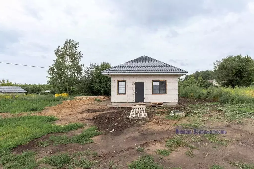 Дом в Алтайский край, Барнаул городской округ, пос. Плодопитомник ул. ... - Фото 0