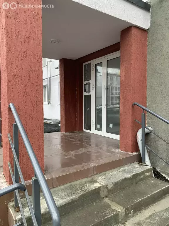 1-комнатная квартира: Курган, жилой район Заозёрный, 16-й микрорайон ... - Фото 0