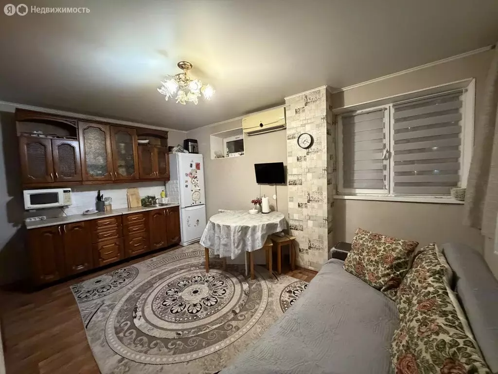 1-комнатная квартира: Астрахань, Минусинская улица, 14к1 (50 м) - Фото 1