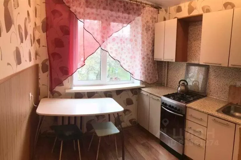 1-к кв. Башкортостан, Уфа ул. Шафиева, 10 (29.0 м) - Фото 0