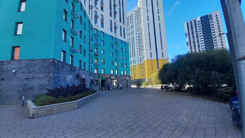 2-к кв. Тюменская область, Тюмень ул. Республики, 204к14 (58.3 м) - Фото 2