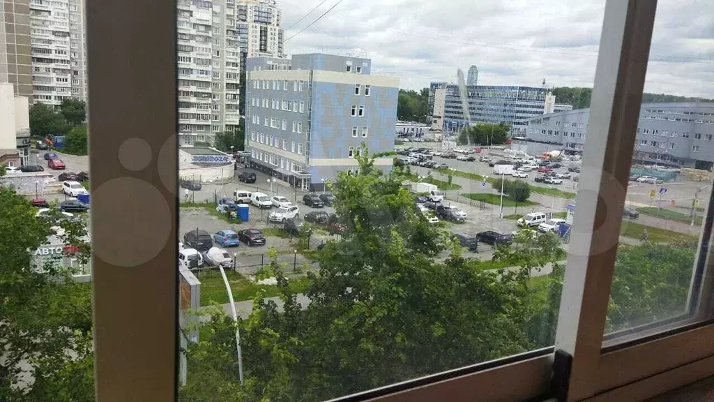 Доля в 3-к. квартире, 38 м, 5/5 эт. - Фото 0