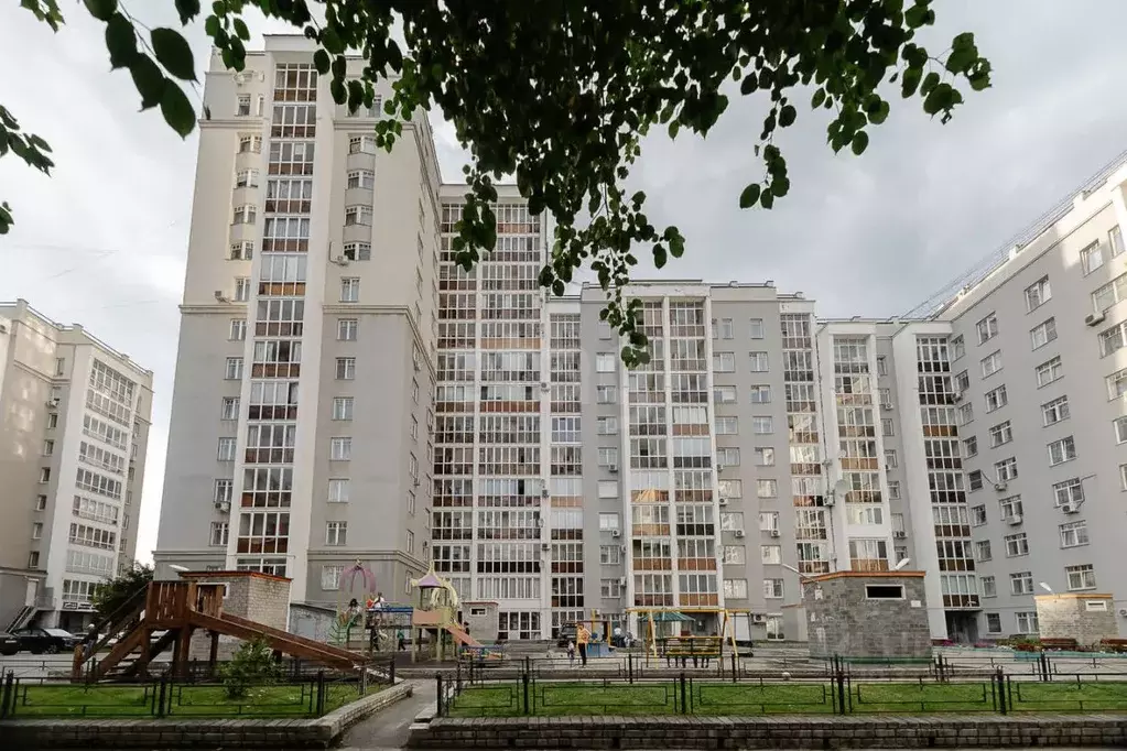 3-к кв. Свердловская область, Екатеринбург ул. Чайковского, 56 (103.5 ... - Фото 1