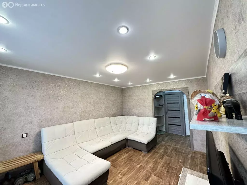 3-комнатная квартира: Туймазы, улица Чапаева, 22 (63.3 м) - Фото 0