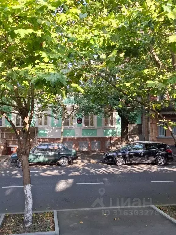 2-к кв. Северная Осетия, Владикавказ ул. Ленина, 27 (60.0 м) - Фото 2
