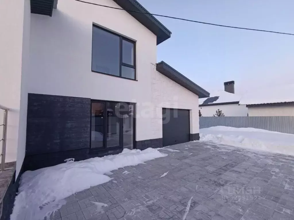 Дом в Башкортостан, Уфимский район, Русско-Юрмашский сельсовет, д. ... - Фото 1