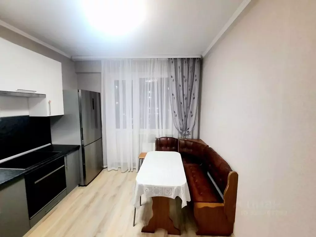 2-к кв. Татарстан, Казань просп. Победы, 139Ак1 (68.0 м) - Фото 1