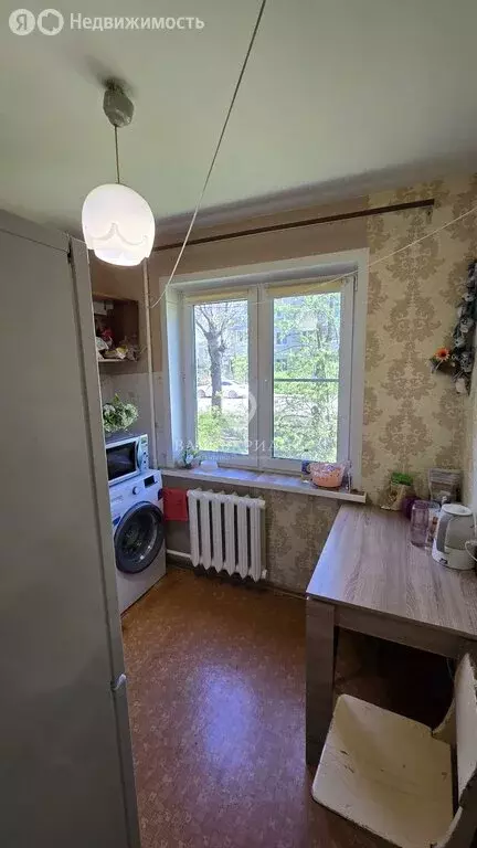 3-комнатная квартира: Рыбинск, улица 9 Мая, 8 (57 м) - Фото 2