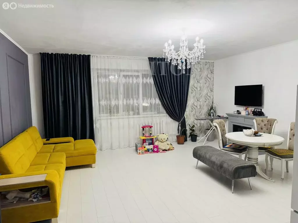 2-комнатная квартира: Горно-Алтайск, улица Петра Сухова, 12 (78.1 м) - Фото 2